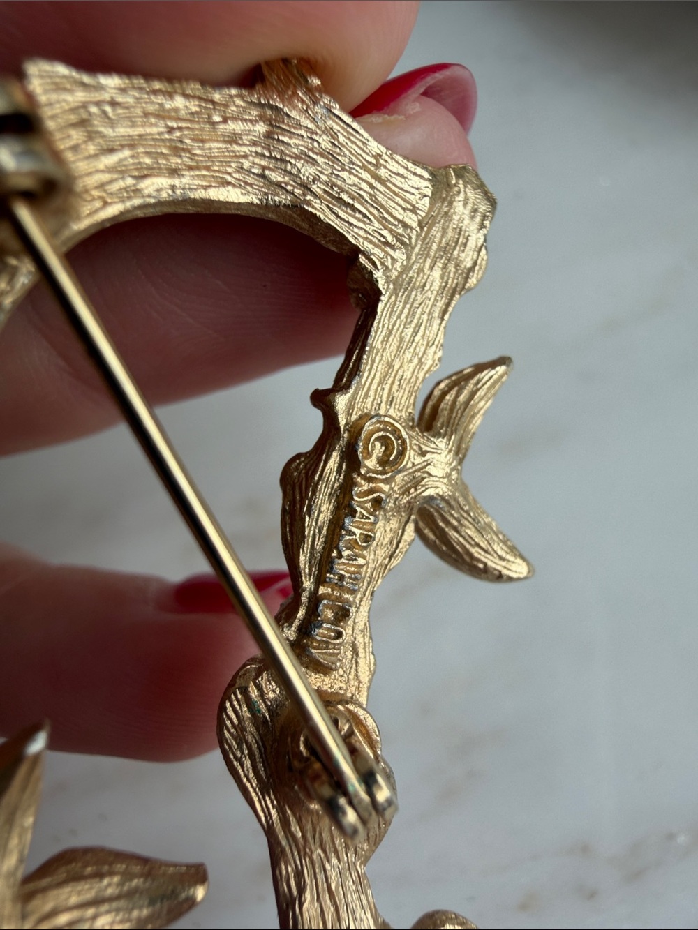 Vintage Sarah Coventry Monogram “D” Gold Branch & Leaf Brooch- Whimsical - Picture 6 of 6